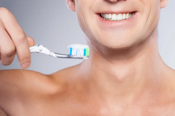 Listo para cepillarse los dientes . —  Fotos de Stock