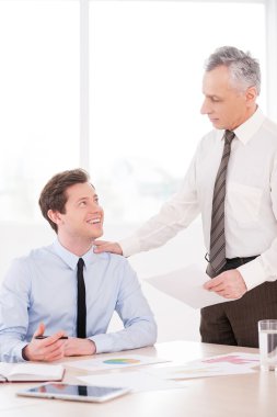 İki güvenli iş adamları