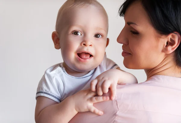 Mãe e bebê. — Fotografia de Stock