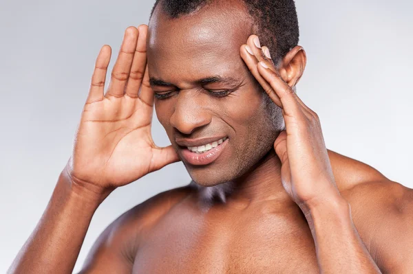 Dolor de cabeza terrible . — Foto de Stock