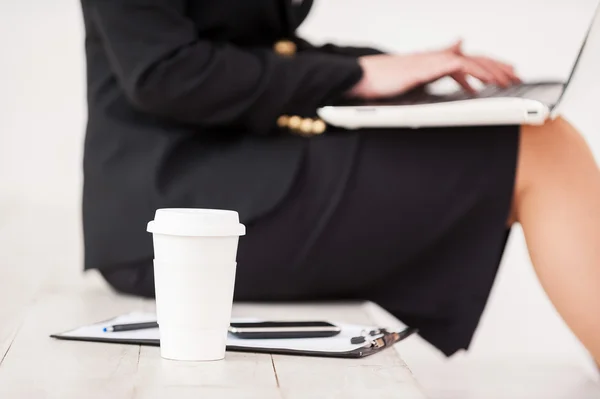 Empresaria en el trabajo . — Foto de Stock