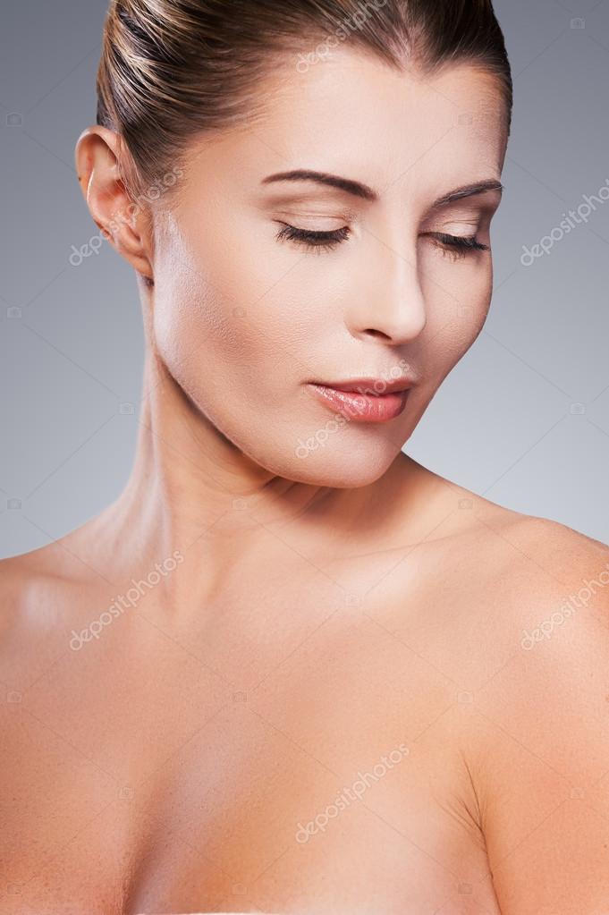 Mature Women With Huge Cleavage Mature Women With Huge Cleavage