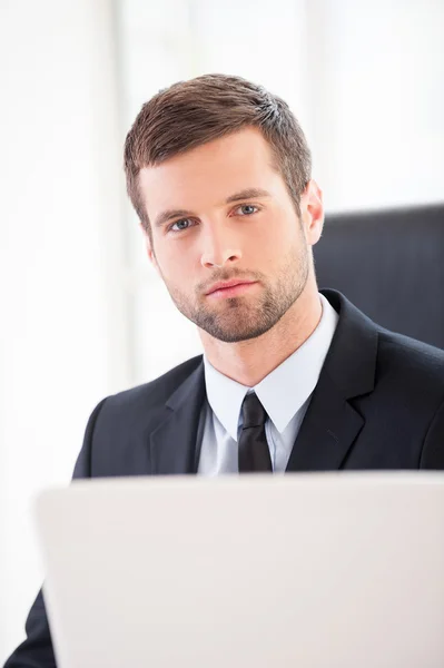 Confident businessman. — Stock Photo, Image