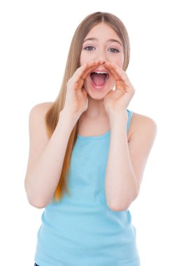 genç kız bağırarak