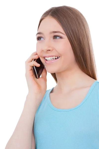 Teenager-Mädchen telefoniert mit dem Handy — Stockfoto