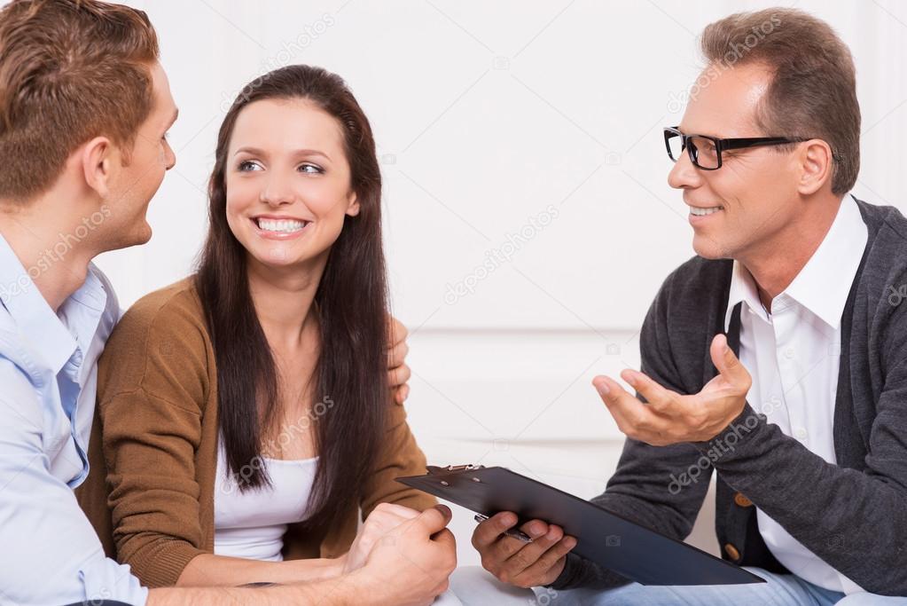 Couple with psychiatrist