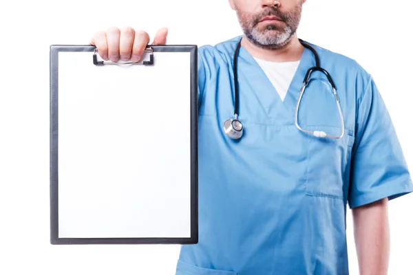 Doctor showing clipboard with copy space — Stock Photo, Image