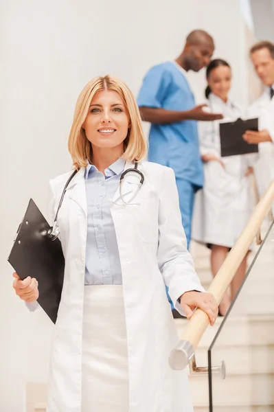 Experto médico de confianza . — Foto de Stock