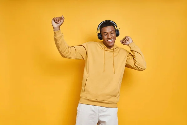 Cheerful Mixed Race Man Headphones Dancing While Standing Yellow Background — Stock Photo, Image