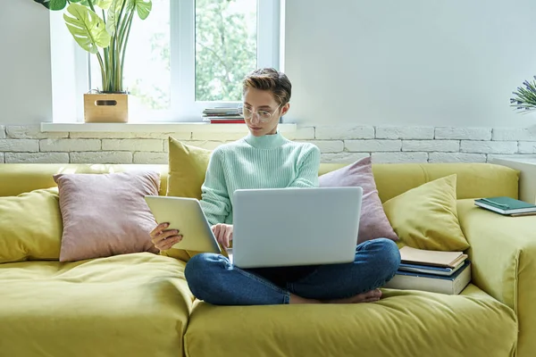 Confident Young Woman Using Technologies While Working Couch Home — Stock Photo, Image