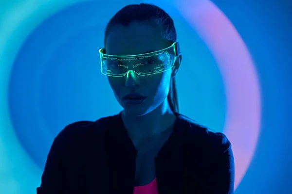 Confident Young Woman Futuristic Glasses Looking Camera — 图库照片