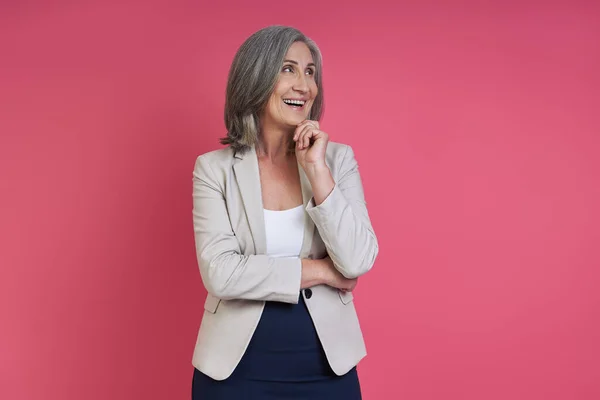 Senior Woman Formalwear Holding Hand Chin Smiling While Standing Pink — ストック写真