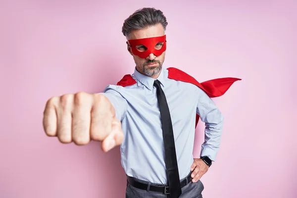 Man Shirt Tie Wearing Superhero Cape Keeping Arm Outstretched Pink — Foto Stock