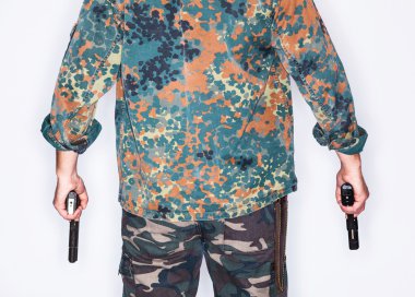 tehlikeli silahlı katil