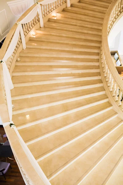 Marble stairs in hotel — Stock Photo, Image