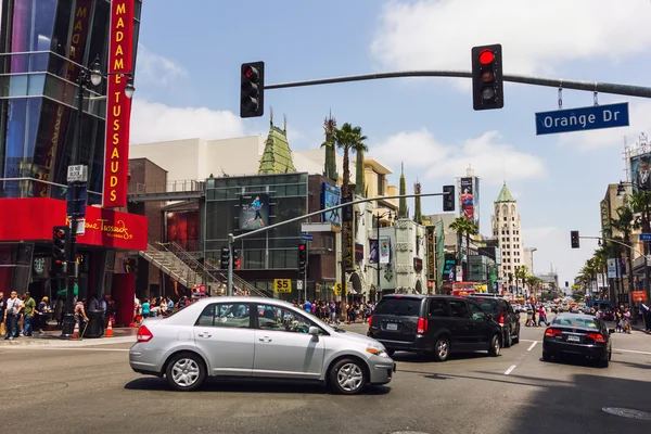 Traffic in front of Madame Tussauds Museum — Stock Photo, Image