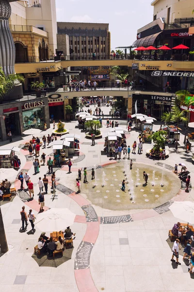 Artesian well in Hollywood and Highland Center — Stock Photo, Image