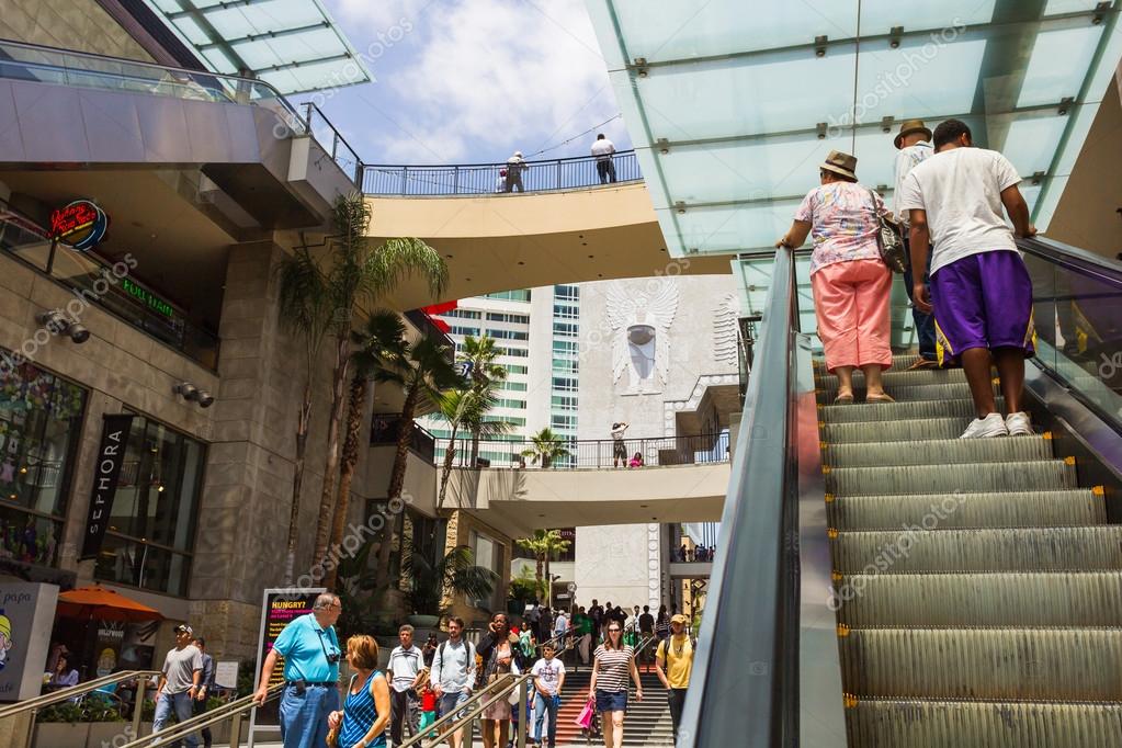 Going Up In Shopping Mall Stock Editorial Photo C Razyphoto