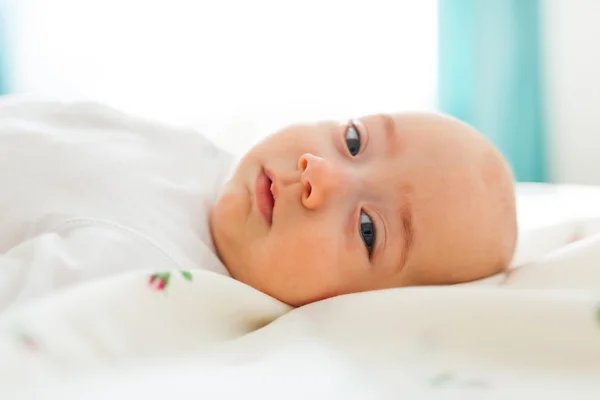 Close-up van een babyjongen — Stockfoto