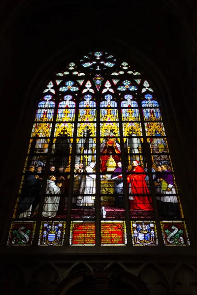Вікно Римо Католицькому Соборі Святого Михайла Святої Гудули Розташоване Площі — стокове фото