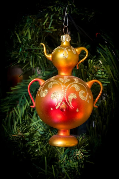 圣诞树圣诞玩具茶壶 — 图库照片