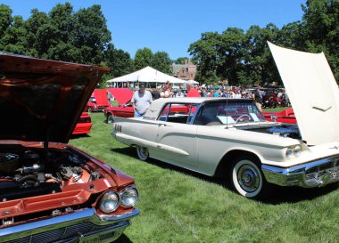 60 'ların klasik arabaları.