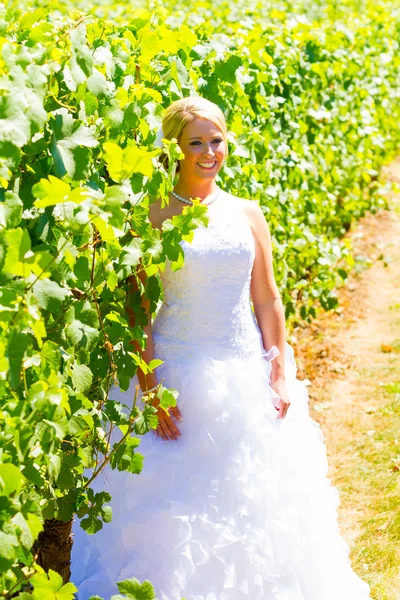 Novia en el día de su boda — Foto de Stock