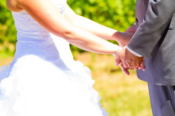 Hochzeitstag für Braut und Bräutigam — Stockfoto