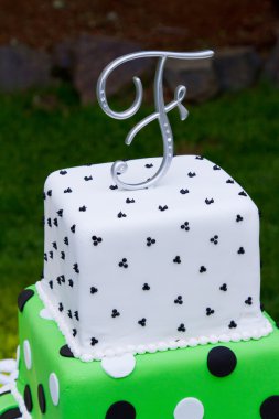 f düğün cake topper