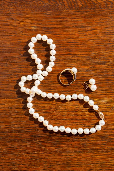 Wedding Day Pearls — Stock Photo, Image