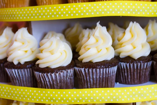 Wedding Cupcakes — Stock Photo, Image