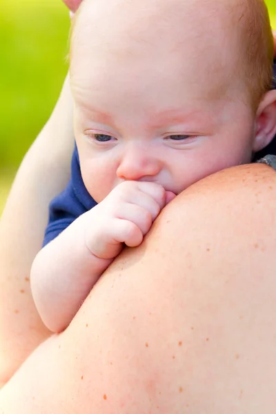 Alert Baby — Stockfoto