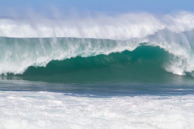 Hawaii'de dev dalga break
