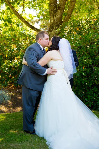 Hochzeitstag für Braut und Bräutigam — Stockfoto