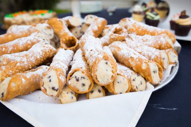 Düğün resepsiyonu tatlı