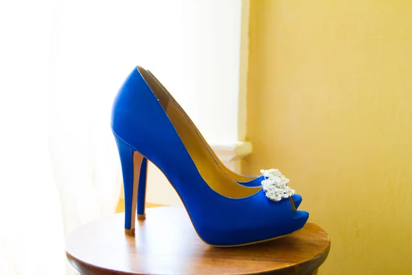 Sapatos de casamento da noiva — Fotografia de Stock