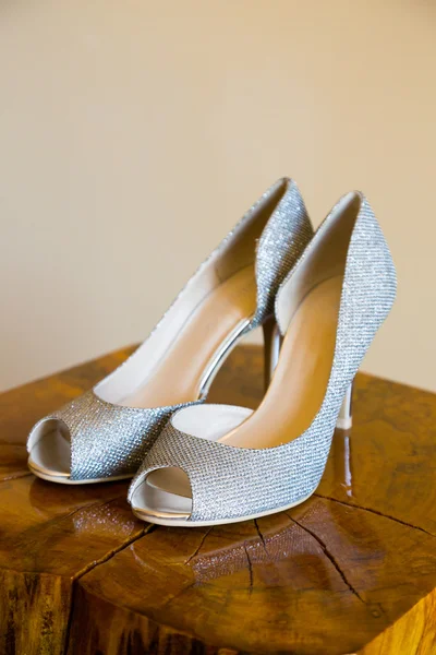 Sapatos de casamento da noiva — Fotografia de Stock