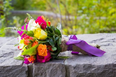 gelin buketi çiçek karışık