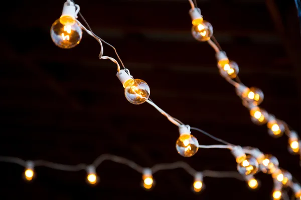 Düğün dekorasyonu ışıklar — Stok fotoğraf