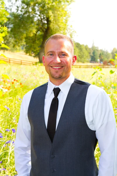 Handsome Groom Portrait on Wedding Day — Stock Photo, Image