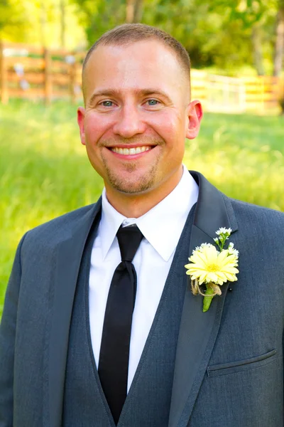 Handsome Groom Portrait on Wedding Day — Stock Photo, Image