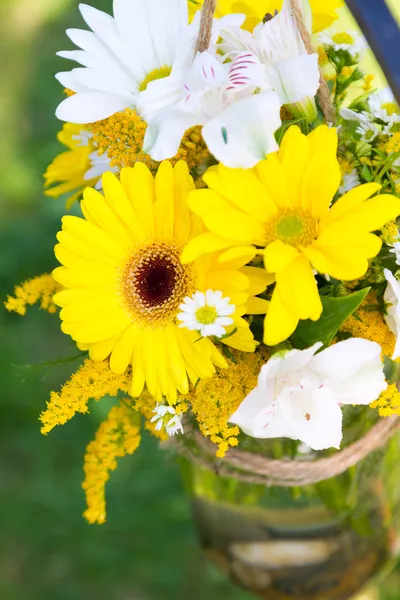 Wedding Day Floral Arrangements — Stock Photo, Image