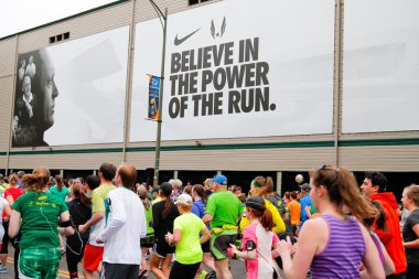 Marathon Runners Racing in Eugene, OR clipart