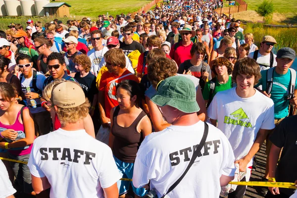 Kapı girişi oluşturma, Batı 2006