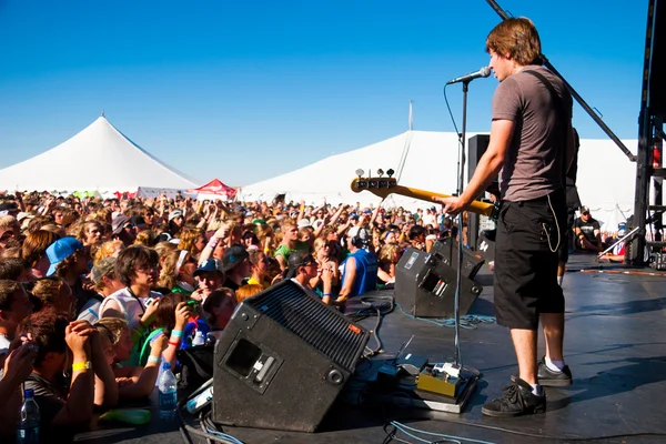 Hawk nelson vystupuje na vytvoření nw 2006 — Stock fotografie