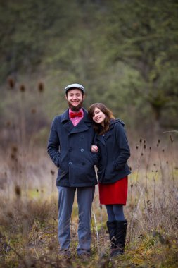 mutlu nişanlı çift portre