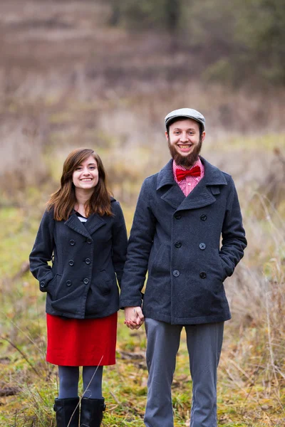 Heureux fiancé couple portrait — Photo