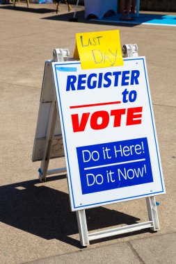 Voter Registration at the University of Oregon clipart