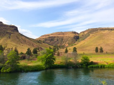 Alt Deschutes nehir Oregon