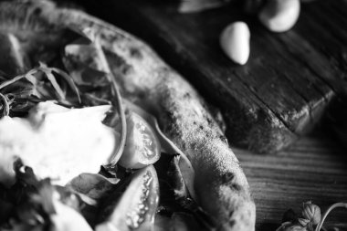 Lezzetli taze İtalyan pizzası. Yakın plan.